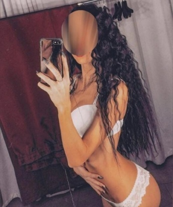 💋 Я оказываю широкий спектр услуг, гарантирую индивидуальный подход к каждому мужчине. В моих нежных объятиях вы сможете расслабиться и забыть обо всех заботах, погрузившись в океан наслаждения. ✨ Внимание к деталям, идеальные формы и настоящая страсть - это то, что меня отличает от других. Уверяю, наши встречи будут полны энергии и взрывной страсти. 💥 Позволь себе испытать незабываемую эмоциональную перезагрузку со мной, и ты поймешь, что наслаждение - это всегда отдельное и уникальное путешествие. Не стесняйся, мой дорогой, дай себе шанс на истинное наслаждение в Москве. Жду твоего звонка! 📞😘 6007, 24 года